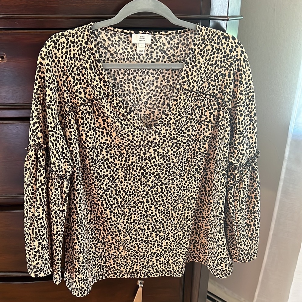 Cheetah print top size 12 petite